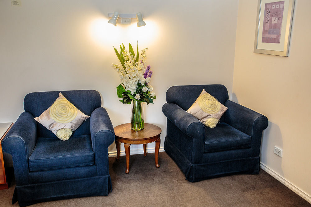 Tumut Valley Motel Pet Friendly Buitenkant foto