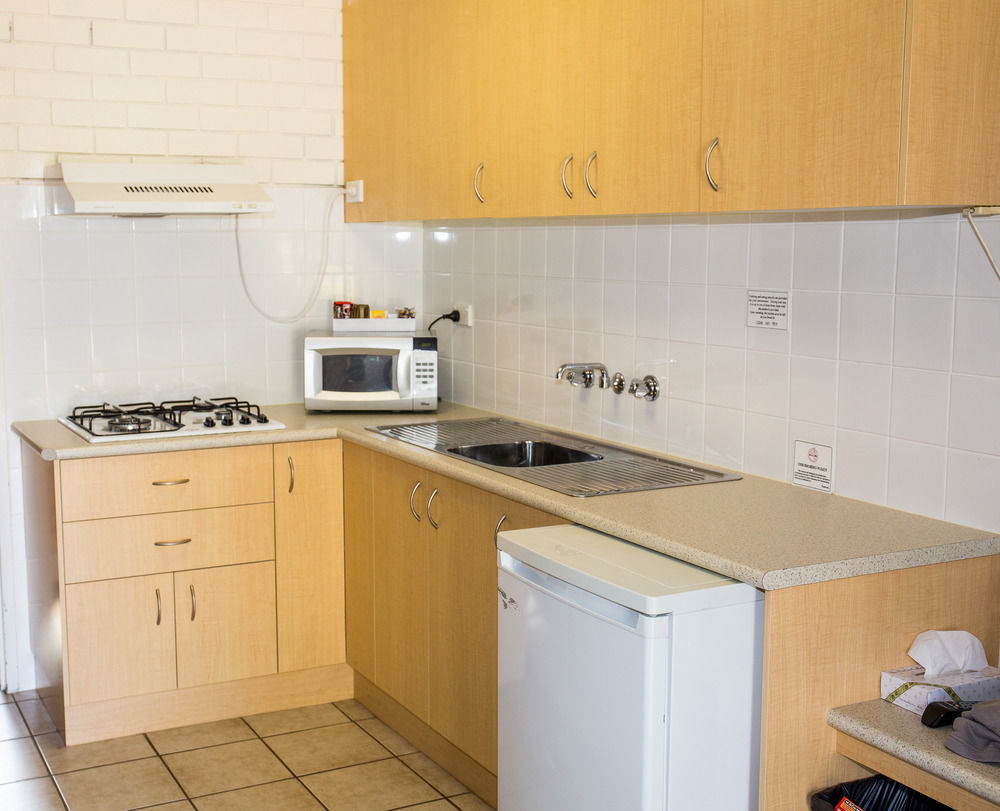 Tumut Valley Motel Pet Friendly Buitenkant foto